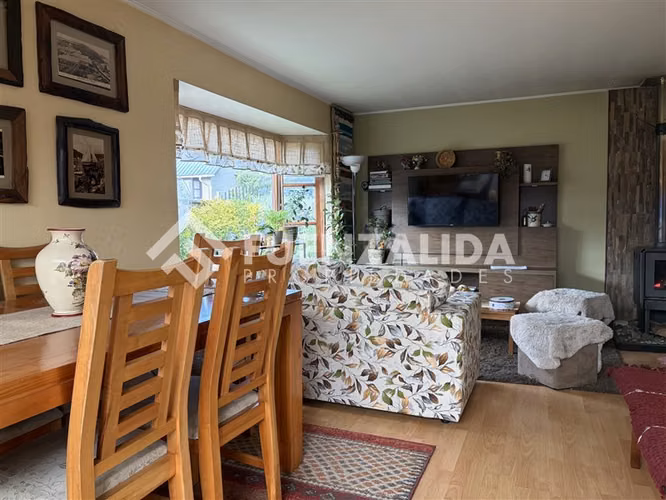 Venta Casa AMOBLADA 3D2B Quincho Zona Clínica Puerto Varas