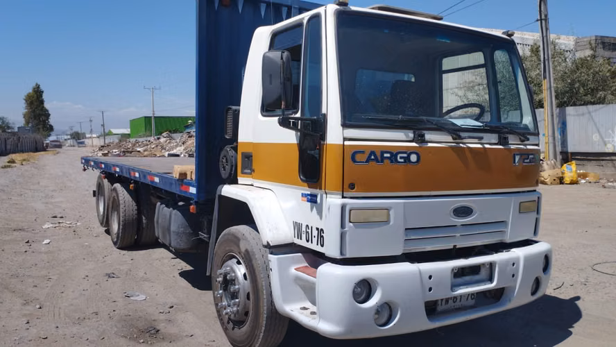 Ford Cargo 1722e - Ford Cargo 2428e