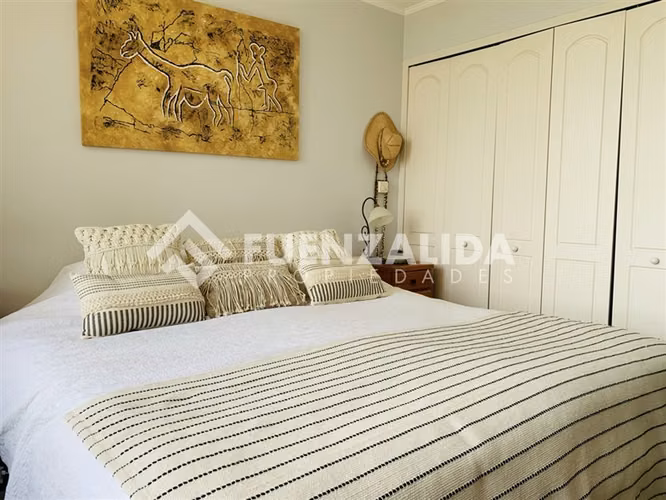 Departamento amoblado en venta de 3 dorm. en Santo Domingo
