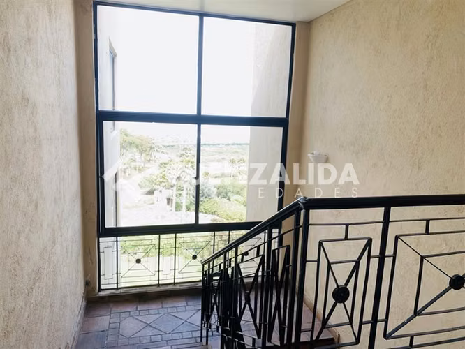 Departamento amoblado en venta de 3 dorm. en Santo Domingo