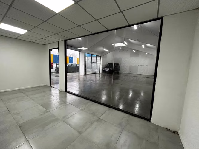 ARRIENDO DE BODEGA PREMIUM DE 153M2