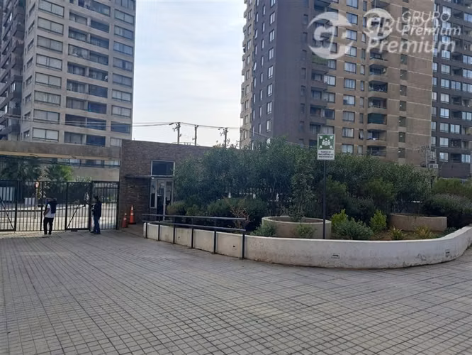 Departamento en venta de 2 Dorm. 2b 1E 1 B en La Florida