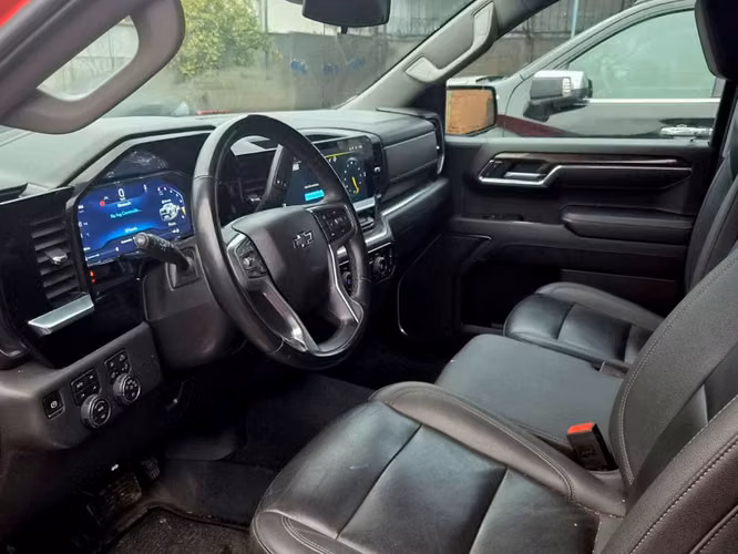 CHEVROLET SILVERADO 2024