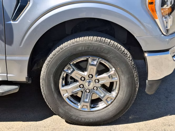 FORD F-150 2024