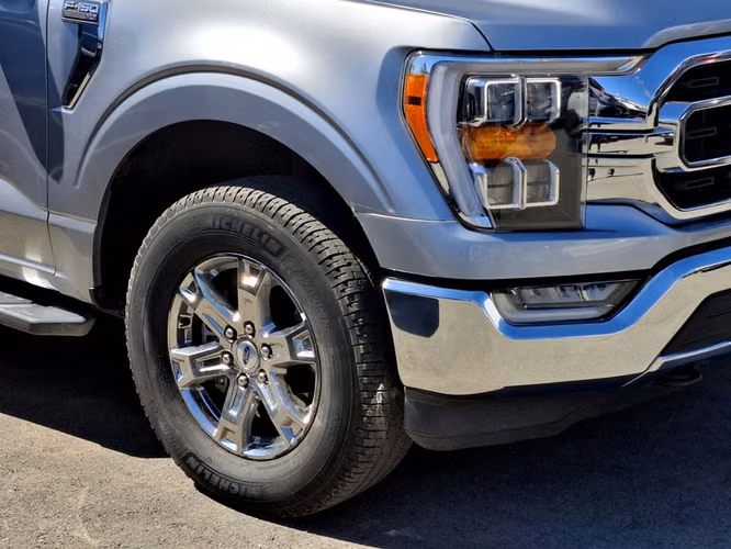 FORD F-150 2024