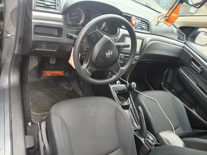 VENDO AUTO  SEDAN SUZUKI CIAZ 2018