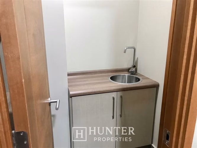 Oficina de 35 M en arriendo en las rastras 30 Orte. Talca - Imagen 3