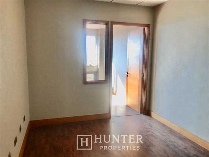 Oficina de 35 M en arriendo en las rastras 30 Orte. Talca - Imagen 7