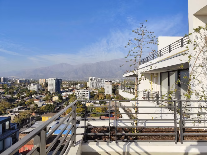 Av. Rodrigo de Araya (1 Est ) [3330-1]