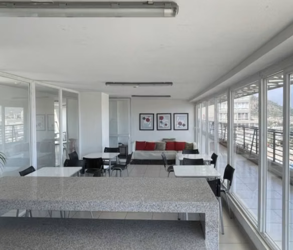 Edificio Su Independ [3607-1]