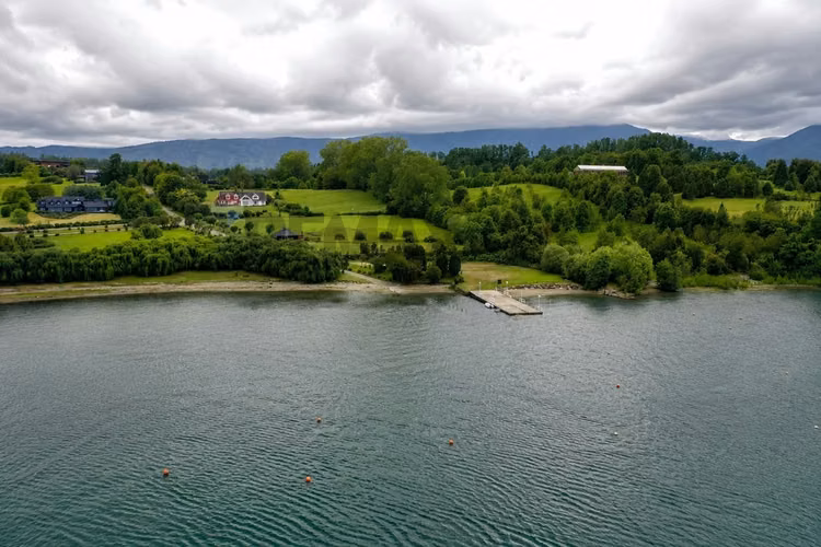 Terrenos de inversión en lago ranco.desde 5000uf.