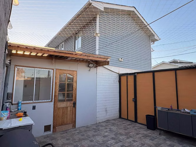 Casa 3D/2B en Buin | Patio, A/C, Cámaras y Estac (176594)