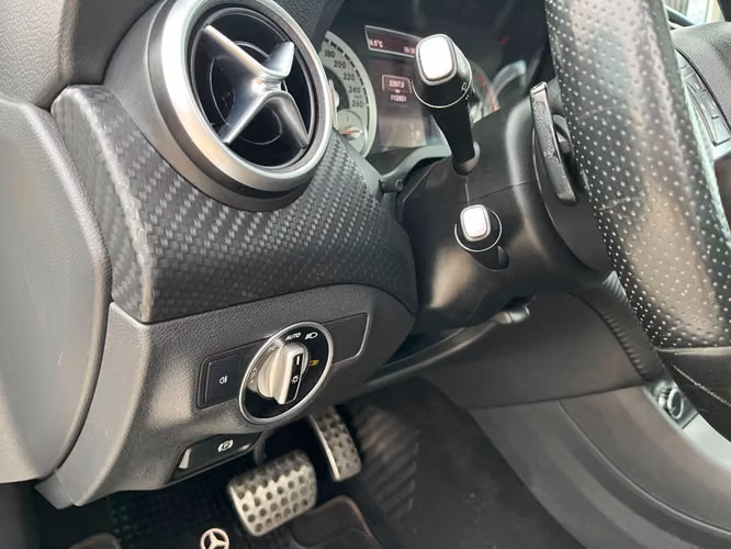 MERCEDES-BENZ A200 BLUEEFFICIENCY 2015
