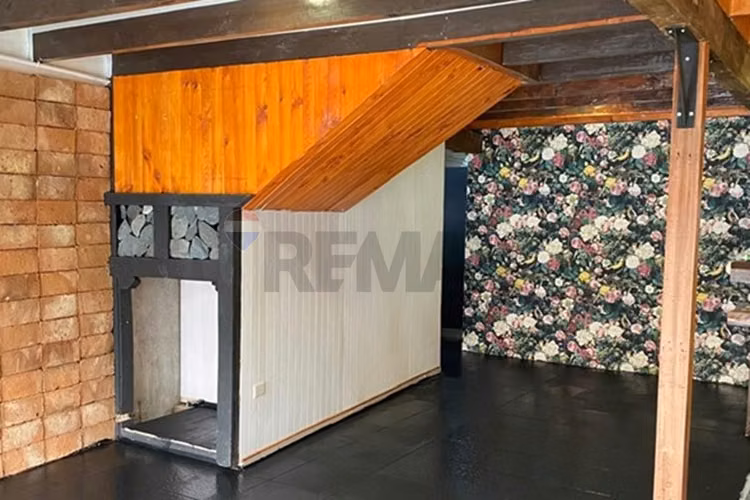 Local comercial en arriendo - calle brasil pucón