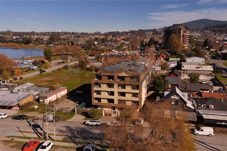 Venta de céntrico departamento 2d+2b, villarrica