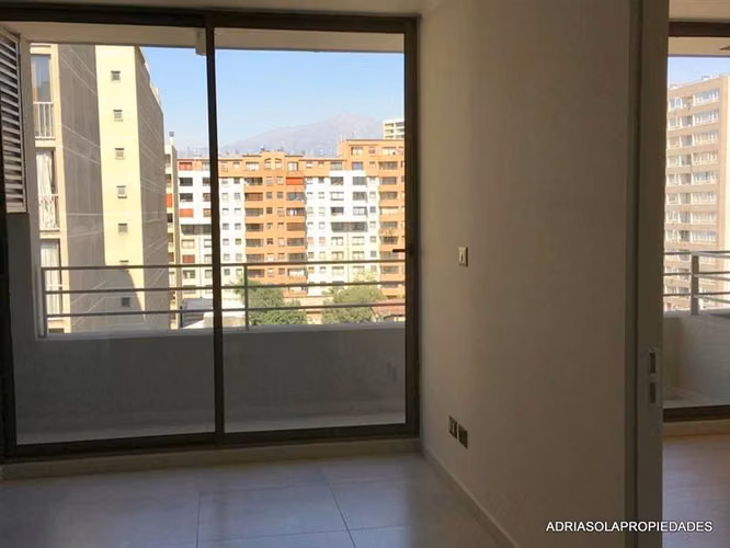 DEPARTAMENTO 1D 1B 33,5 m2 y 4.5 terr bodega Lira 245
