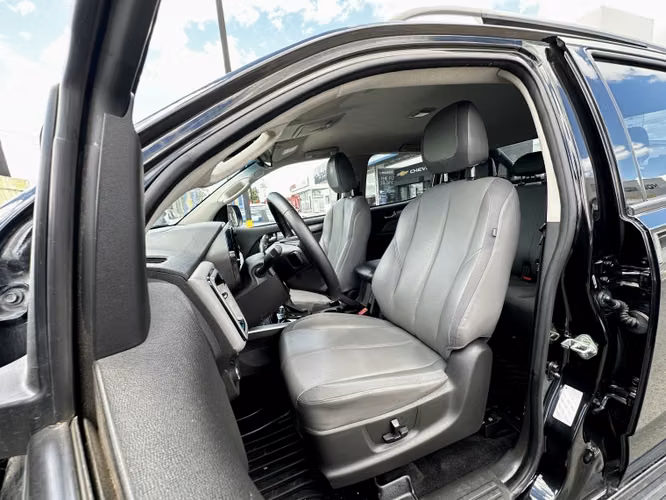 Chevrolet Colorado Ltz 4x4 2.8 At 2025 - Imagen 10