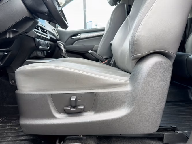 Chevrolet Colorado Ltz 4x4 2.8 At 2025 - Imagen 17