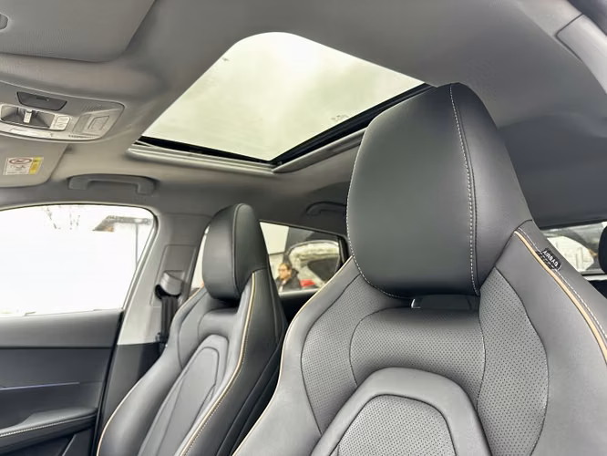 Omoda C5 1.5 Luxury Aut 2026