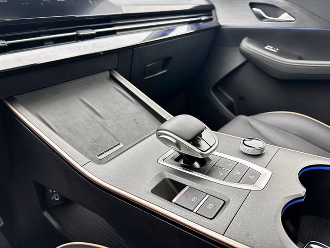 Omoda C5 1.5 Luxury Aut 2026