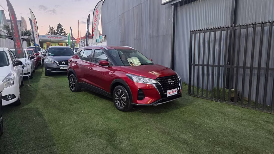 NISSAN KICKS 2023