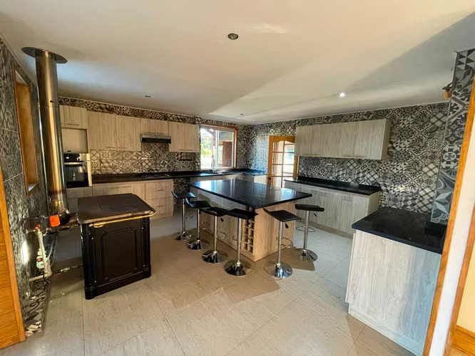AMPLIA CASA EN PARCELA 4D/3B CON VISTA (176654)