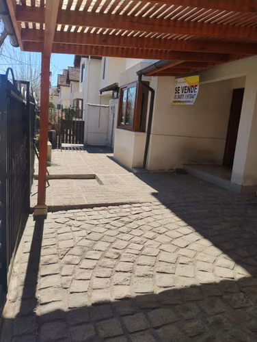 Calle Las Pesebreras, sector El Polo, Machalí