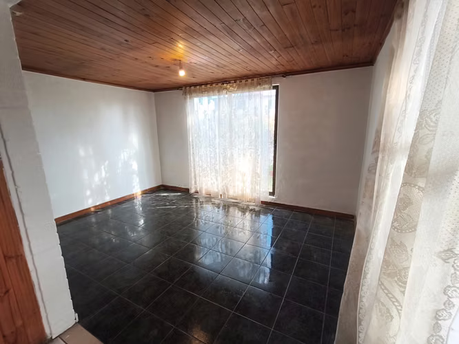 SE ARRIENDA CASA 4 DORM 2 BAÑOS EN VILLA APUMANQUE CURICÓ