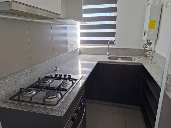 Lindo y comodo departamento en arriendo en exclusivo  Condominio.