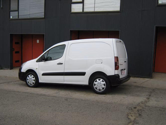 PEUGEOT PARTNER 2017 $ 7.590.000.-