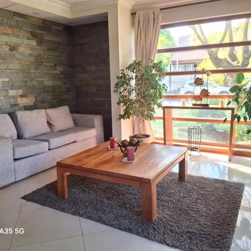 Arriendo No amoblado, a 3 cuadras de Hospital.