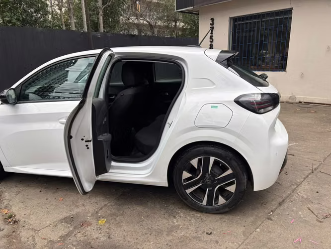 2024 Peugeot 208 1.2 PURETECH ACTIVE PACK 75 4X2 MT 5P.