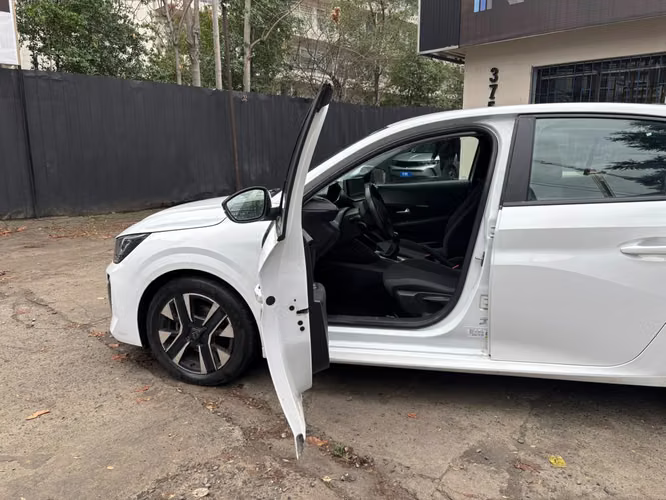 2024 Peugeot 208 1.2 PURETECH ACTIVE PACK 75 4X2 MT 5P.