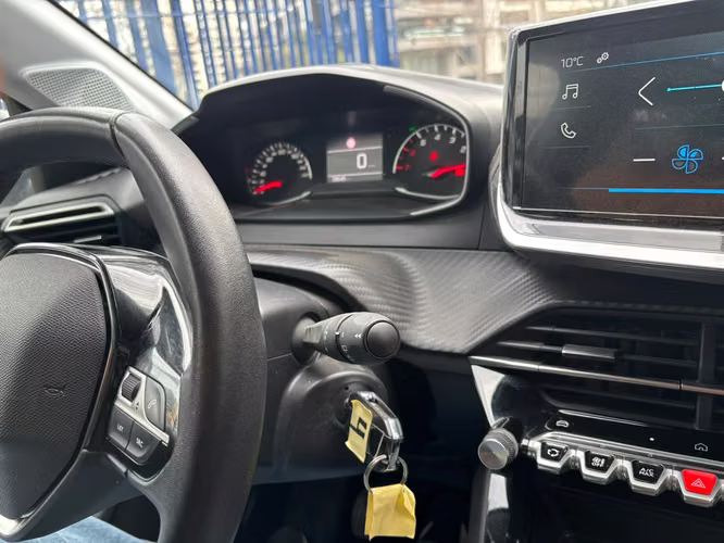 2024 Peugeot 208 1.2 PURETECH ACTIVE PACK 75 4X2 MT 5P.