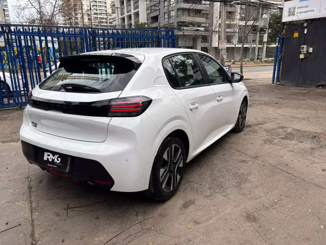2024 Peugeot 208 1.2 PURETECH ACTIVE PACK 75 4X2 MT 5P.