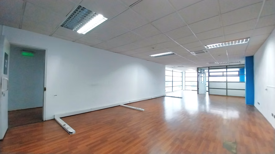 Edificio Completo - A Minutos del Centro - A Pasos de Autopistas - Excelente Ubicación