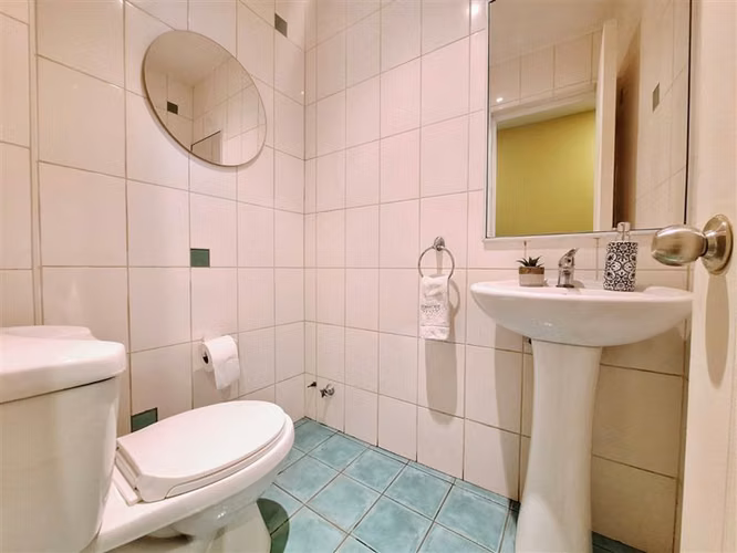 EXCELENTE!! Casa de 6 Dormitorios en Terreno de 750 m2  en J. S. Bach, Metro Rodrigo de Araya (L5)