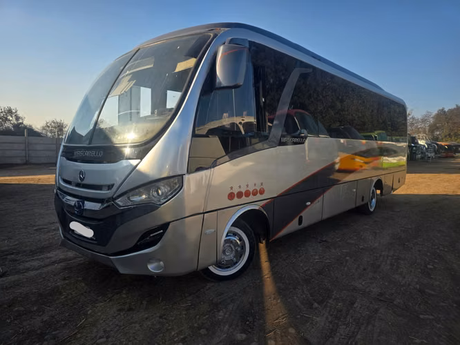 Venta de buses y taxibuses usados – 12 unidades disponibles