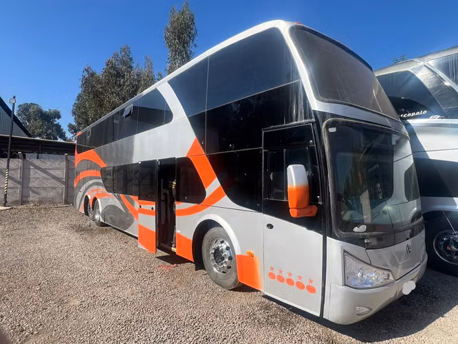 Venta de buses y taxibuses usados – 12 unidades disponibles