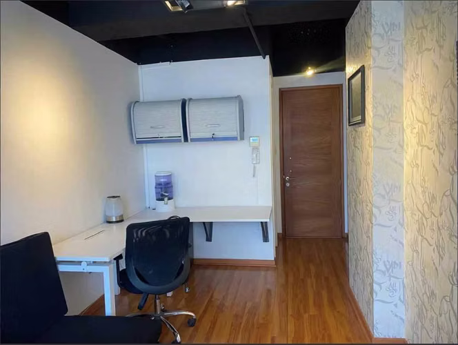 Moderna oficina en Edificio Quantum (176676)