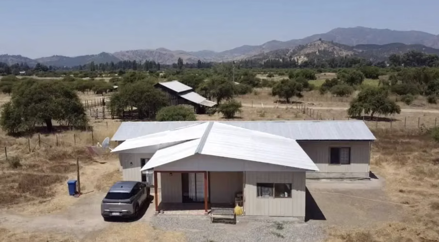 Parcela 5000 m2 con casa 4 dormitorios (Venta o NUDA PROPIEDAD)