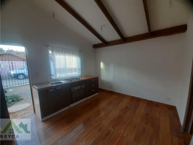 SE ARRIENDA LOFT EN PARADERO 10 DE LA CRUZ.