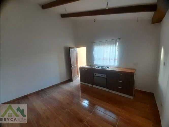 SE ARRIENDA LOFT EN PARADERO 10 DE LA CRUZ.