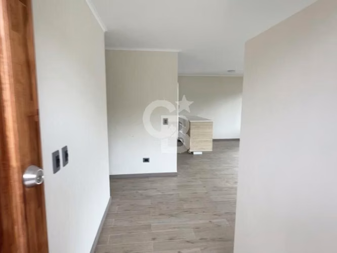 CASA REMODELADA - Al lado Colegio La Girouette
