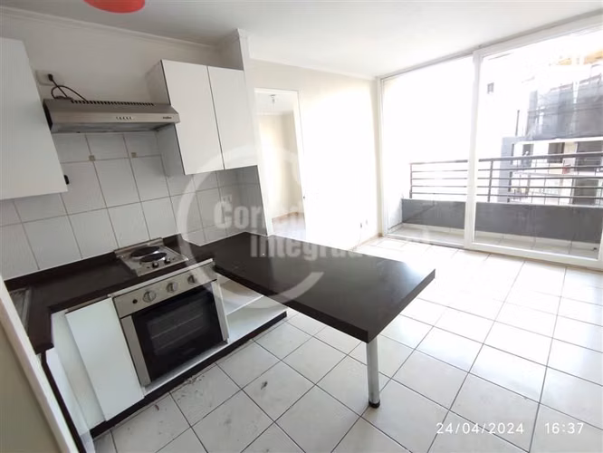 1 Dorm. 1 Baño. Parque Los Reyes. Contrato en Pesos - Imagen 3