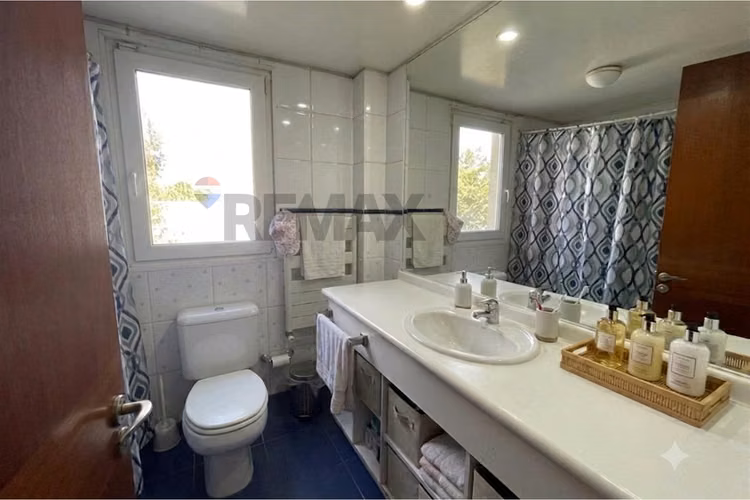 Exclusiva casa condominio 5d|5b