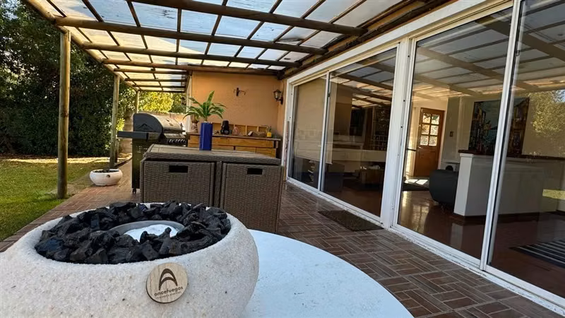 Casa en arriendo de 3 dorm. en Colina
