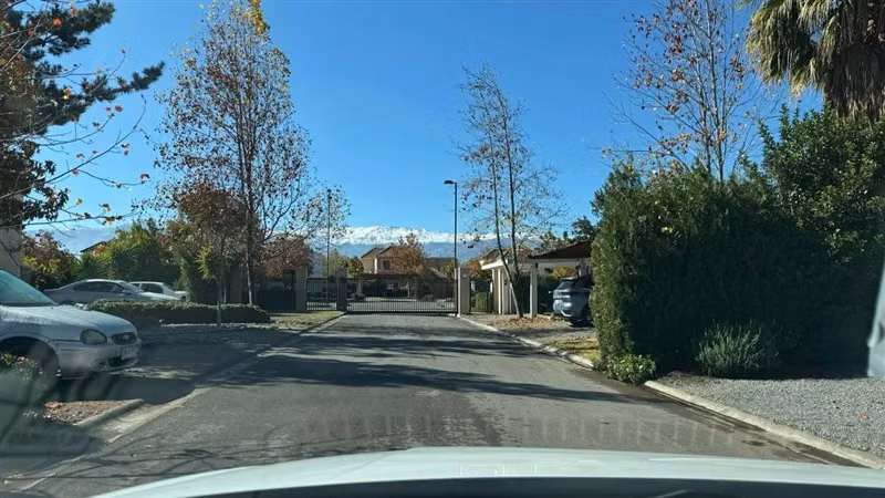 Casa en arriendo de 3 dorm. en Colina