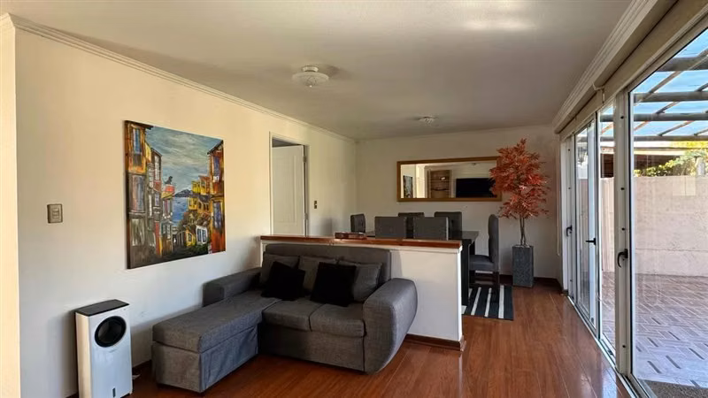 Casa en arriendo de 3 dorm. en Colina