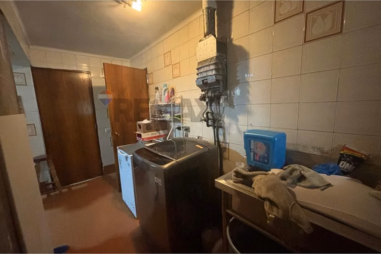 Se vende amplia casa  maipú centro